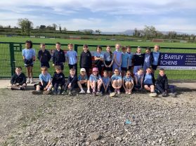 P3/4 enjoying a walk in the sunshine ☀️ 
